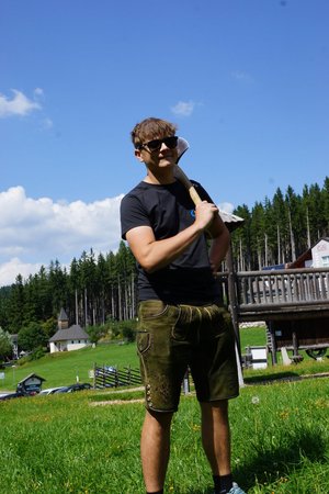 2025-08-15 Maibaum umschneiden 2025